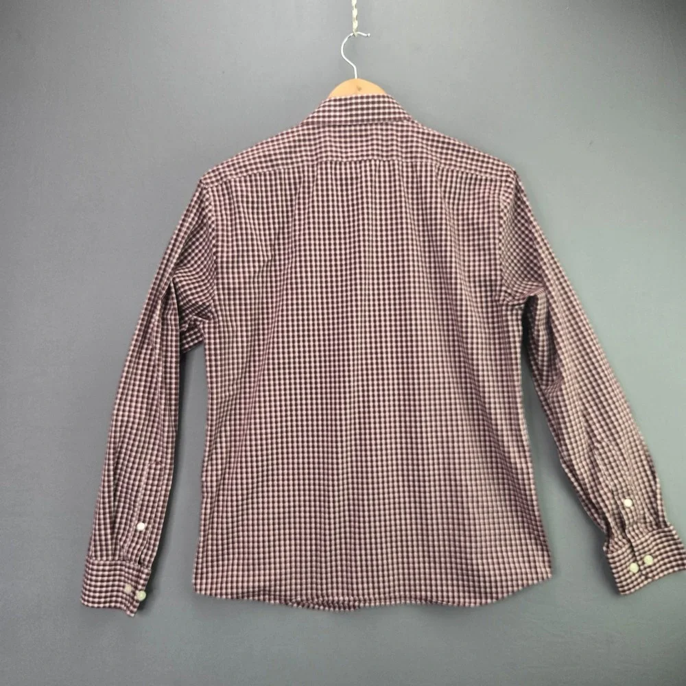 Banana Republic Button Up Shirt Untucked Fit M Burgundy Gingham Wrinkle Resist